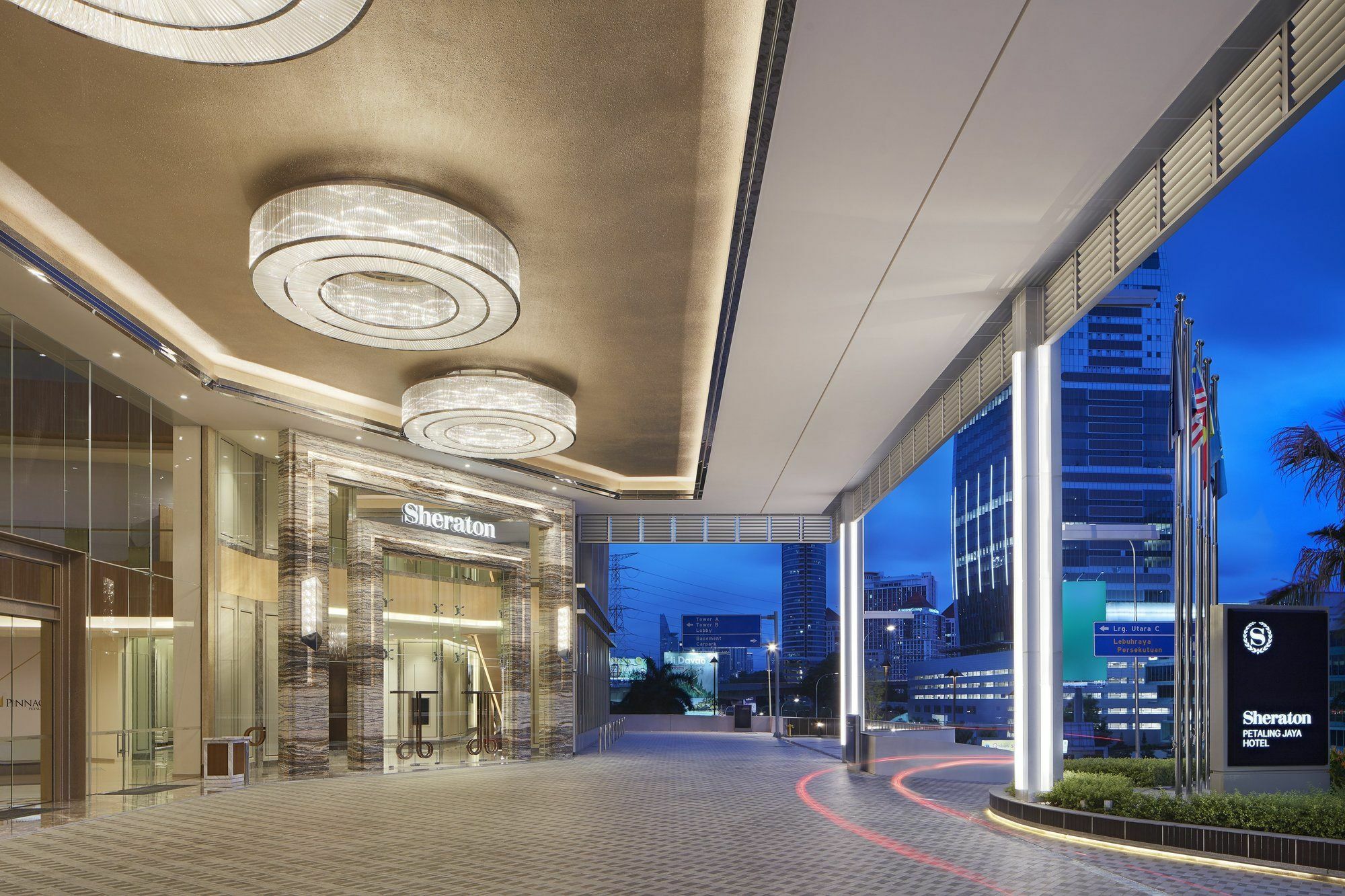 Sheraton Petaling Jaya Hotel Екстериор снимка